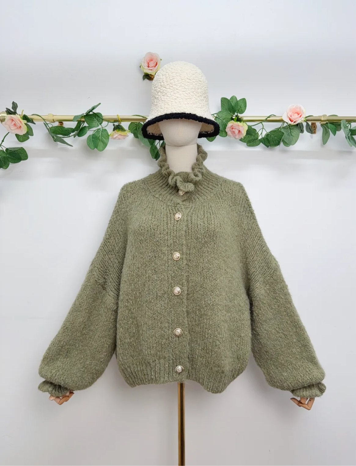 Rüschen Cardigan Goldknöpfe