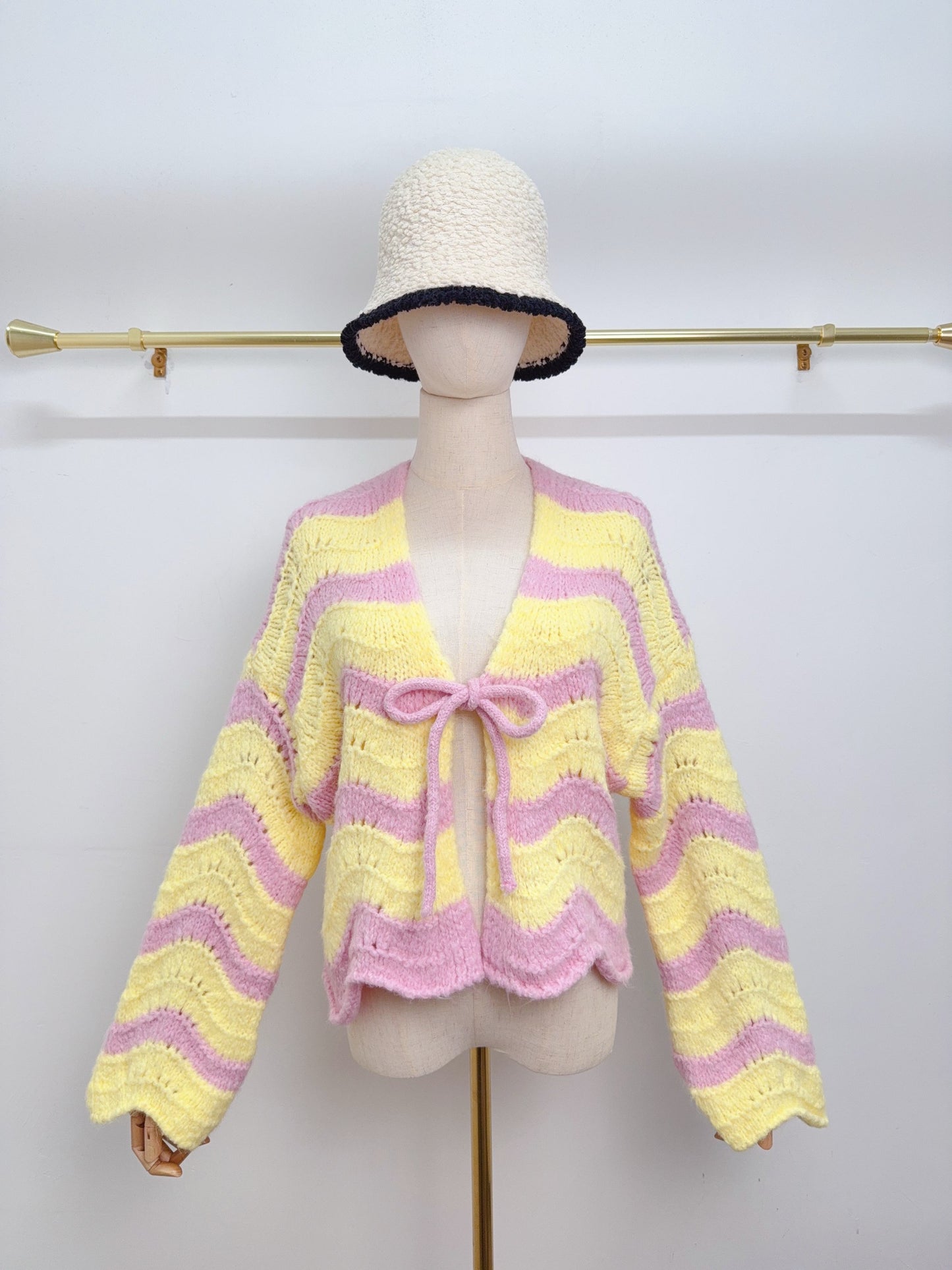 Strick Cardigan Wellen Schleifchen