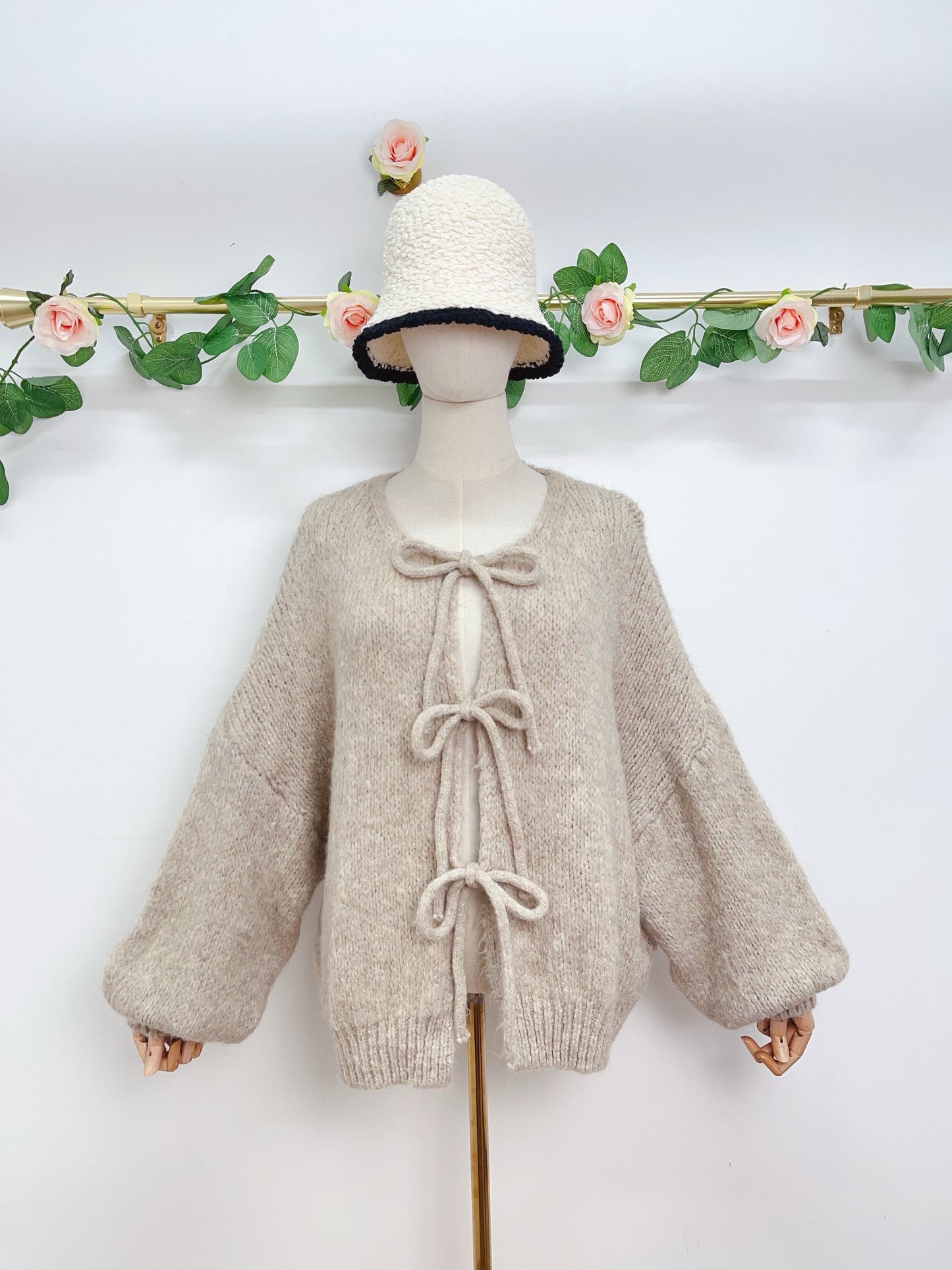 Strick Cardigan Schleifen