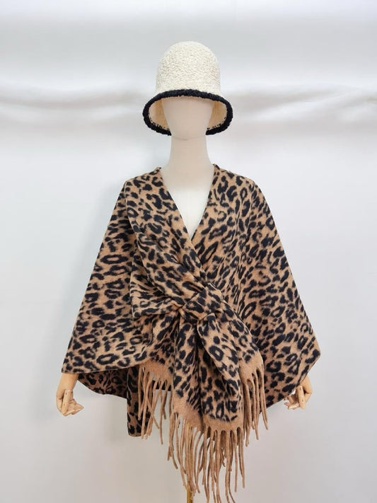 Poncho Leopard