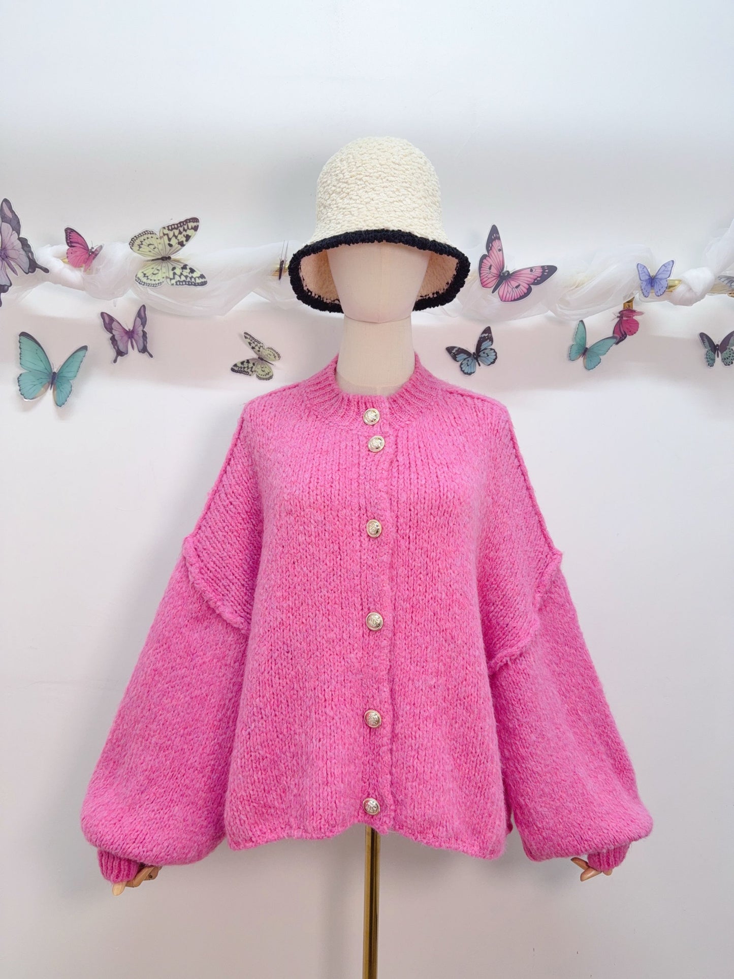 Cardigan Goldknöpfe