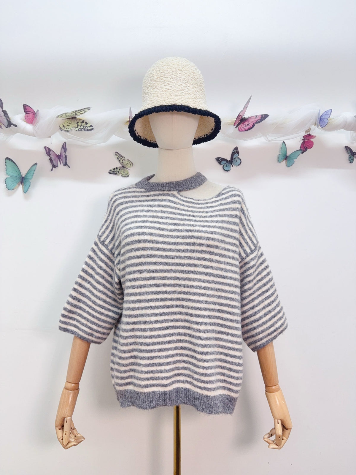 Pullover Shoulder