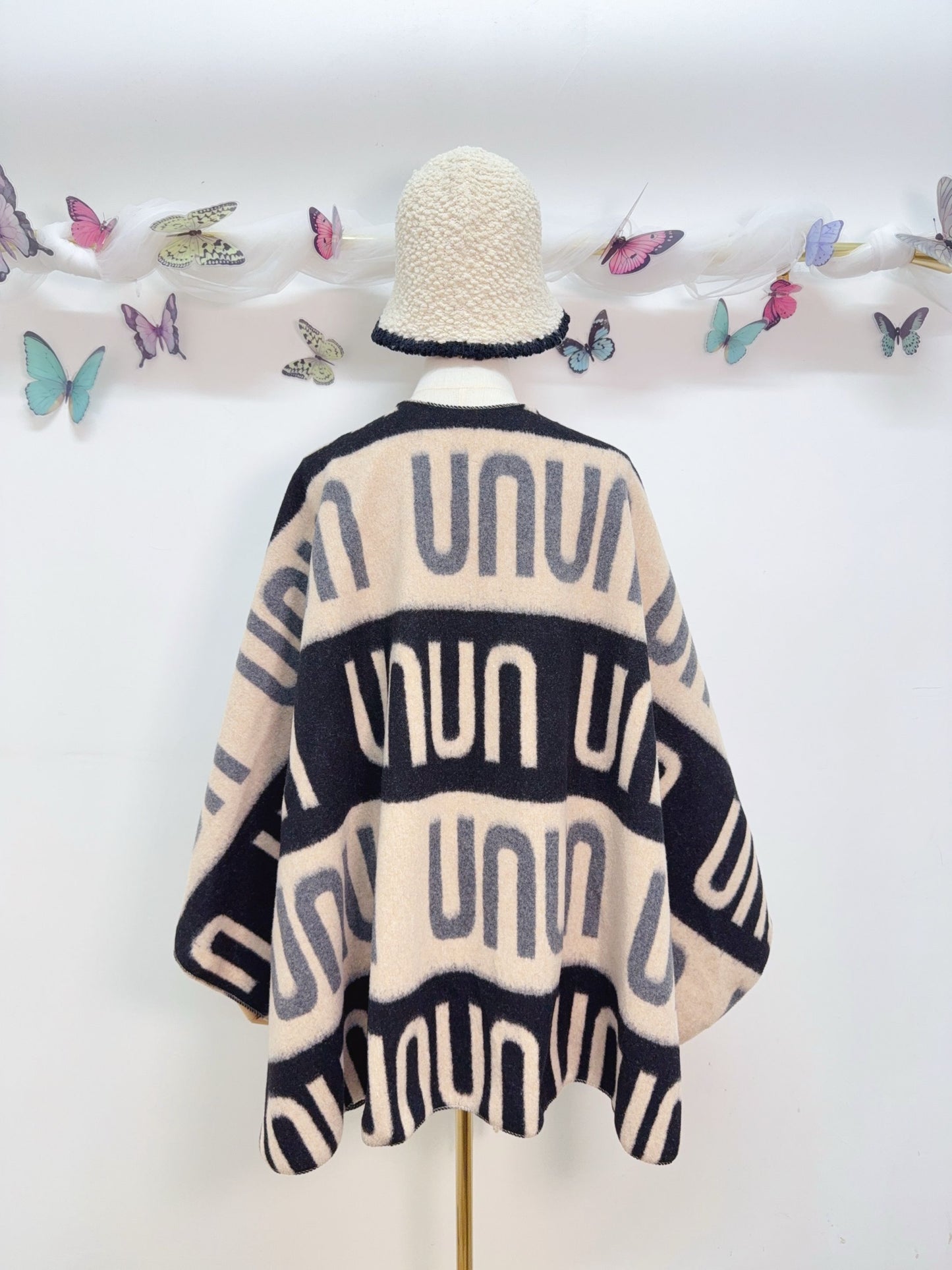 Poncho Streifen
