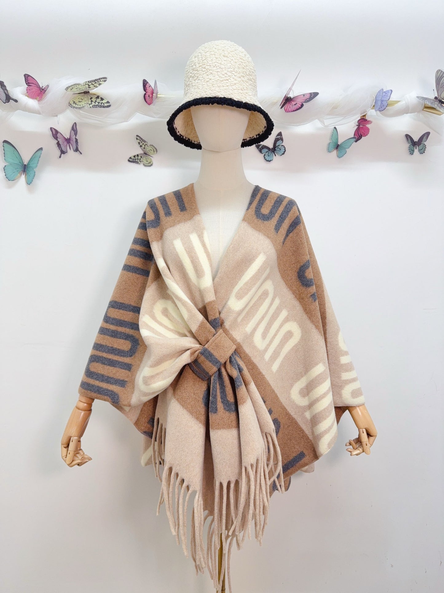 Poncho Streifen