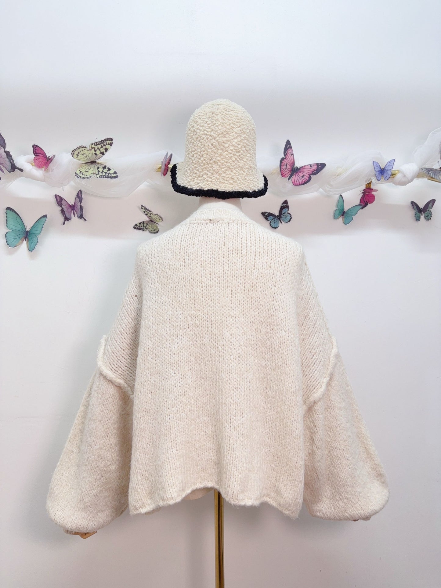 Cardigan Goldknöpfe