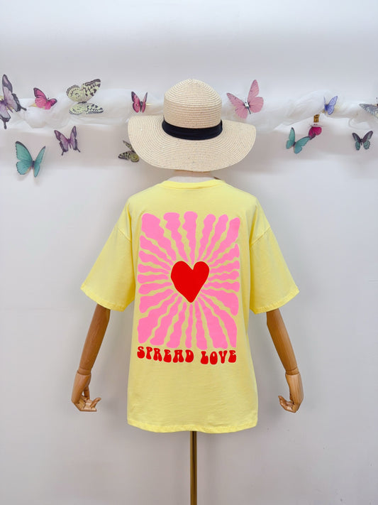 T-Shirt Spread Love