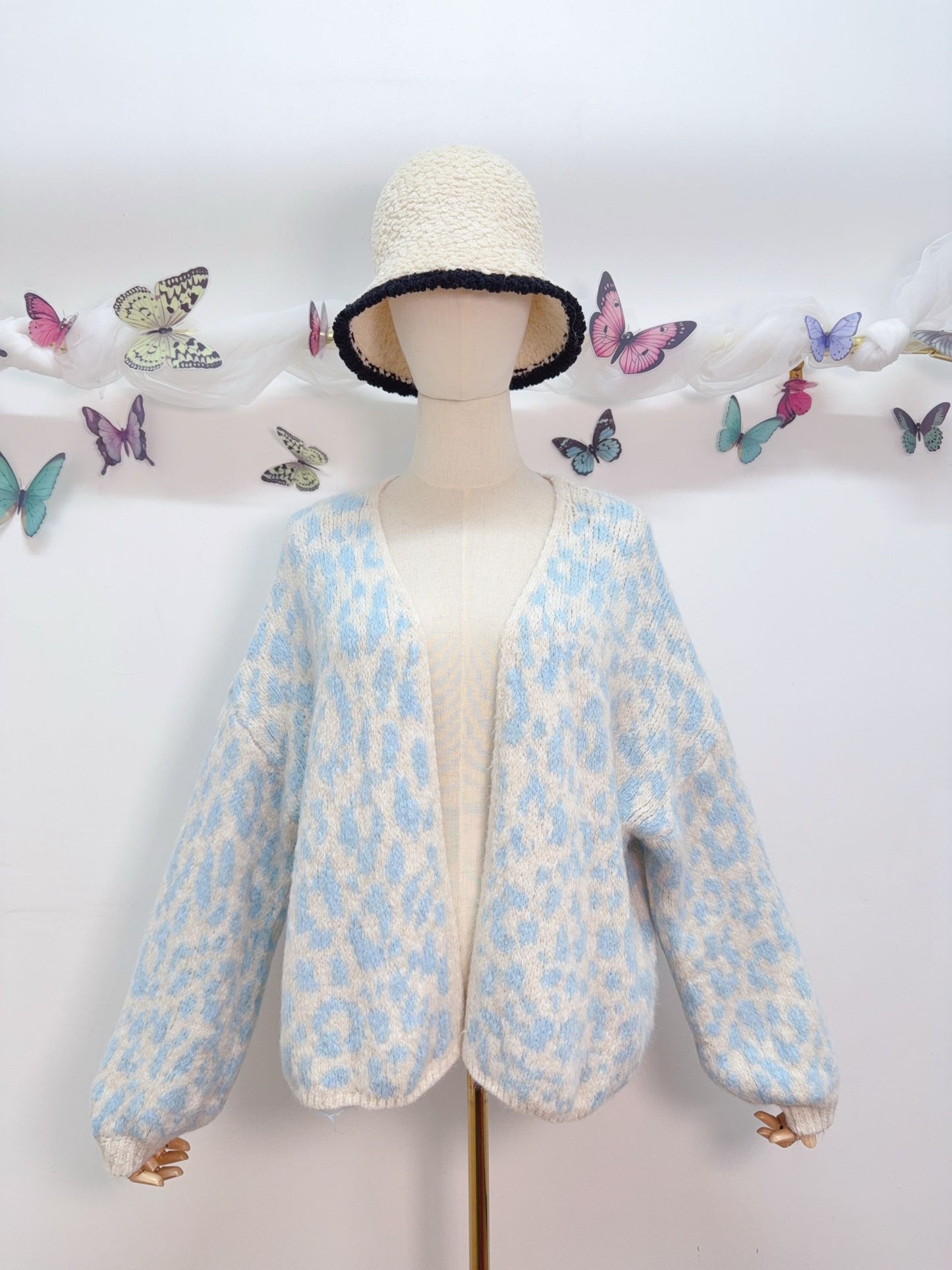 Cardigan Strick Leo