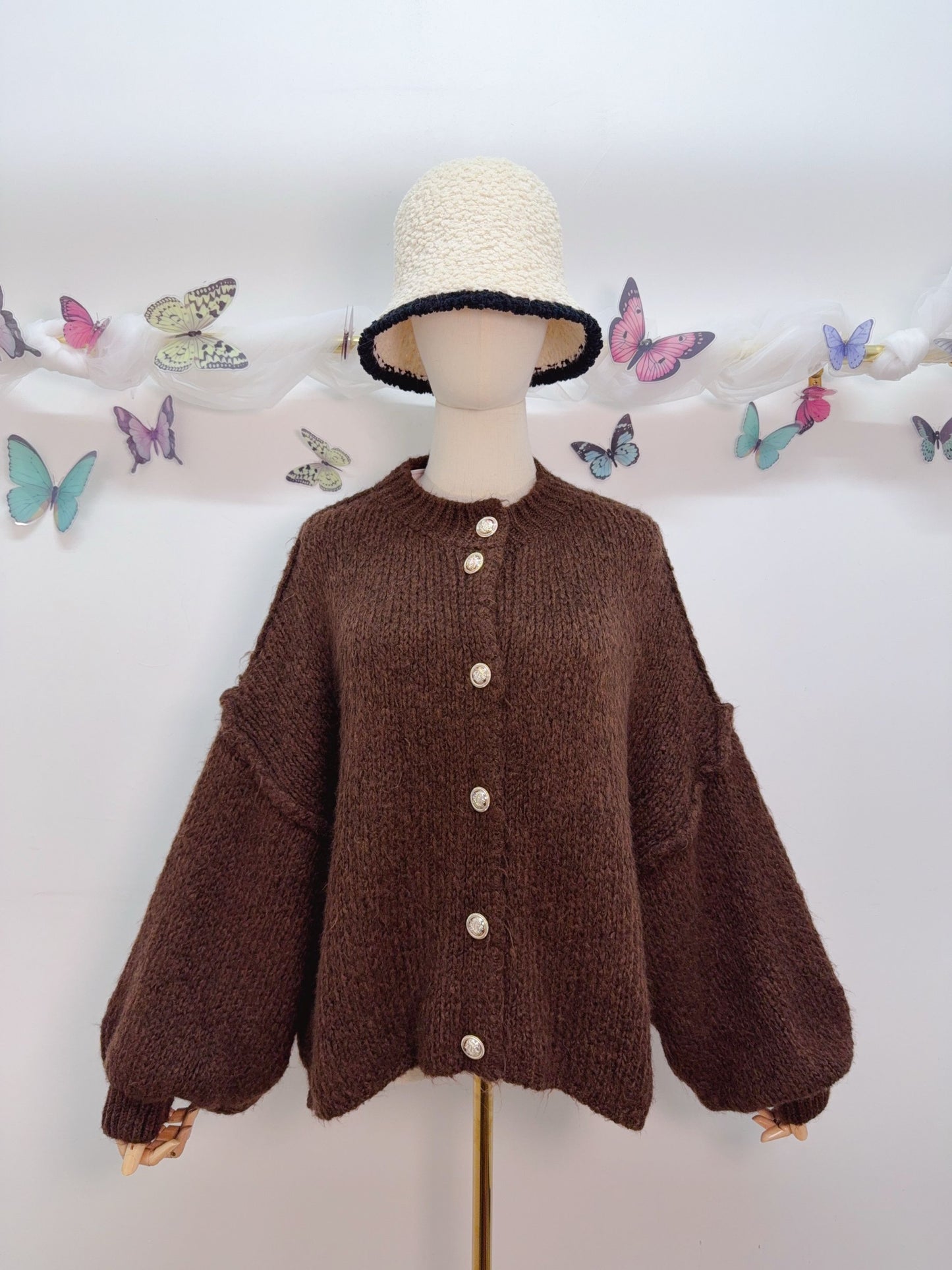Cardigan Goldknöpfe