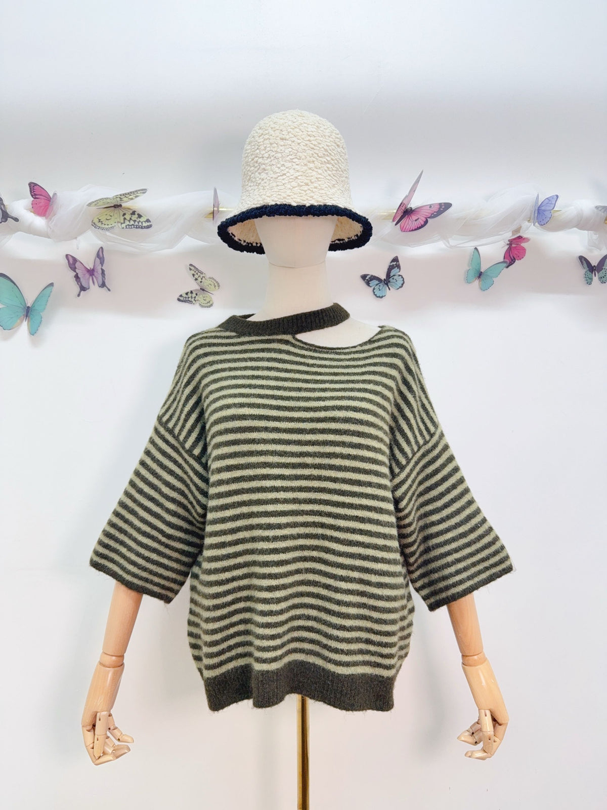 Pullover Shoulder