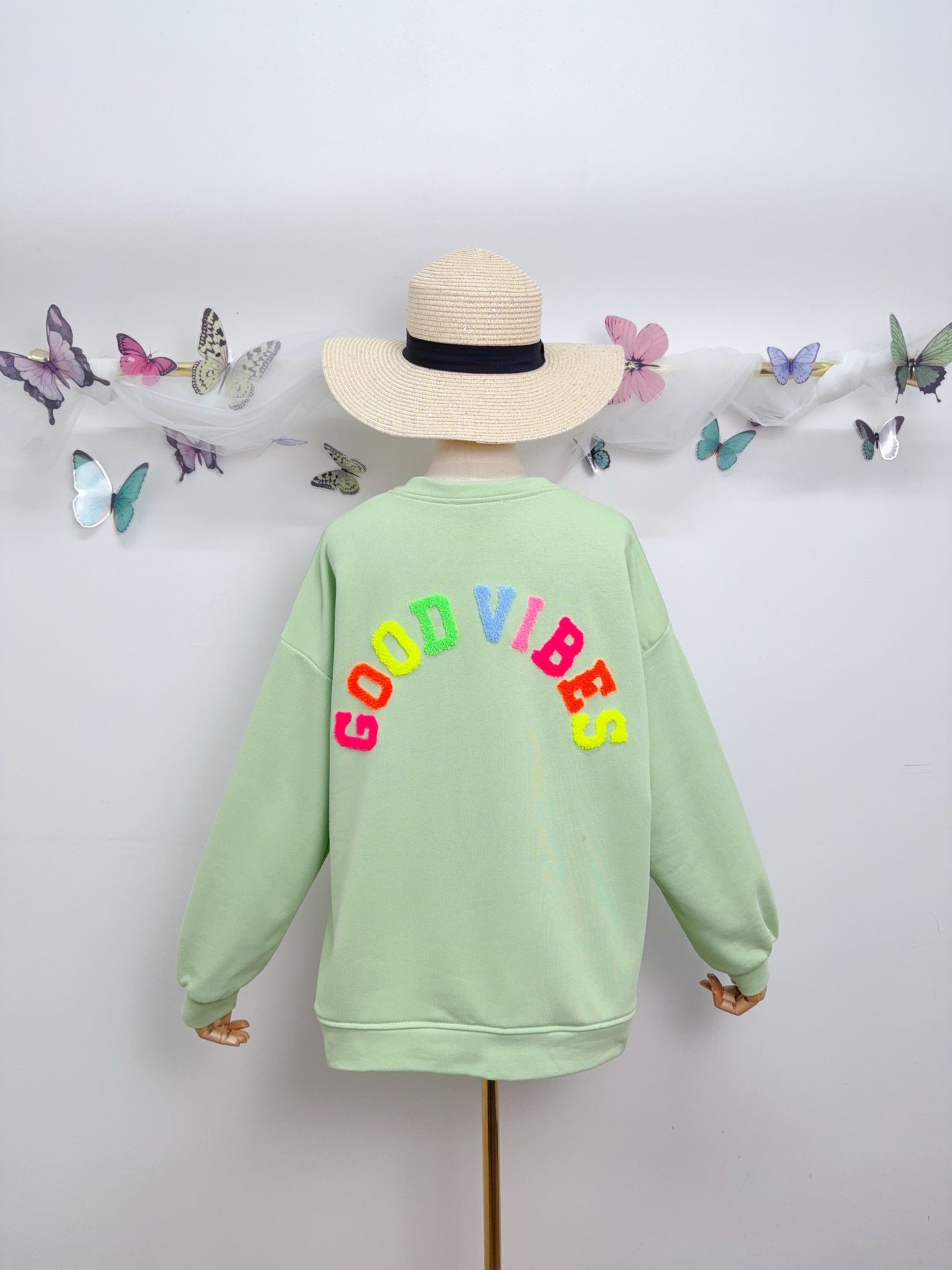 Sweater Good Vibes