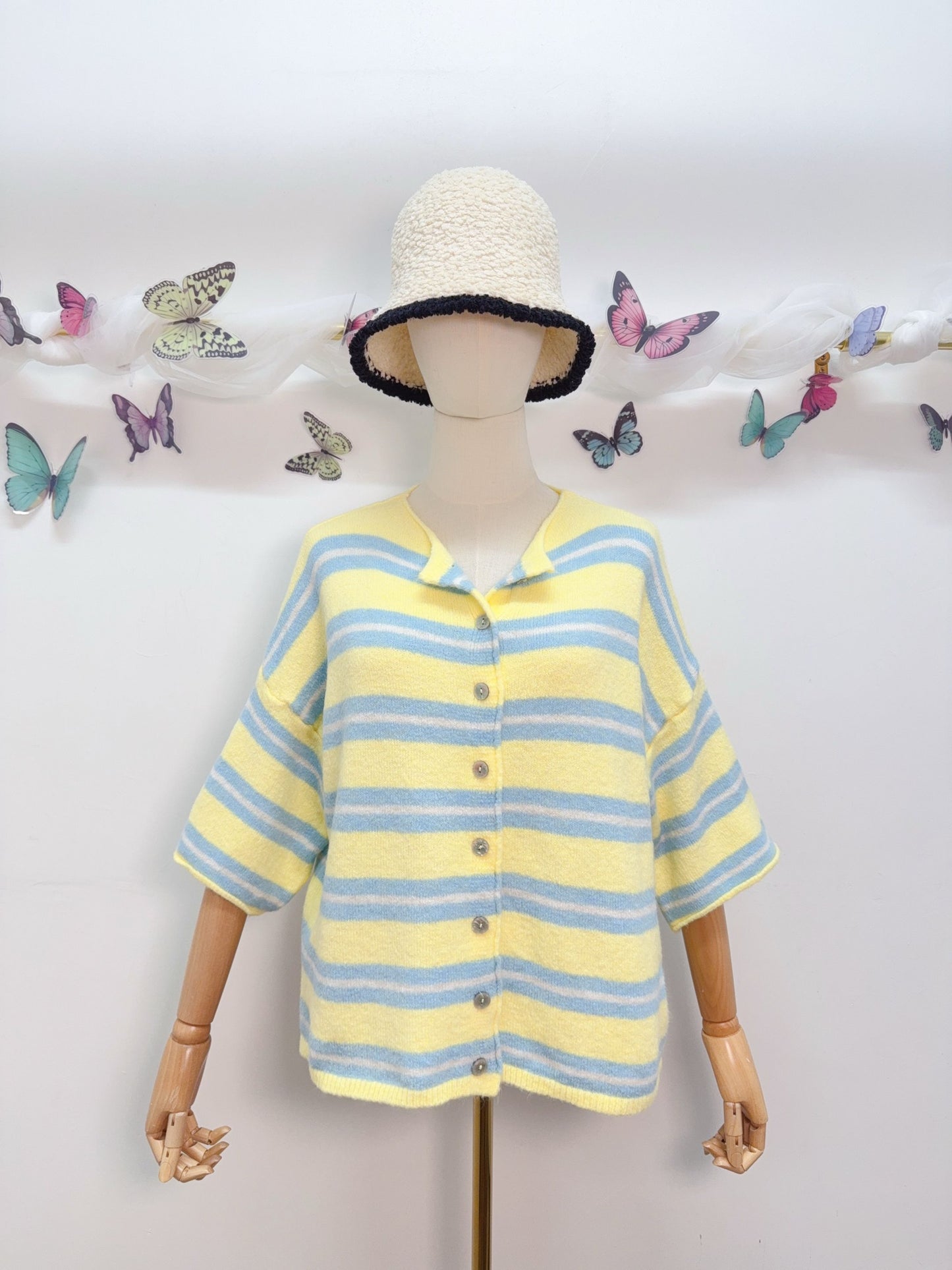 Strick Cardigan Kurzarm Gestreift