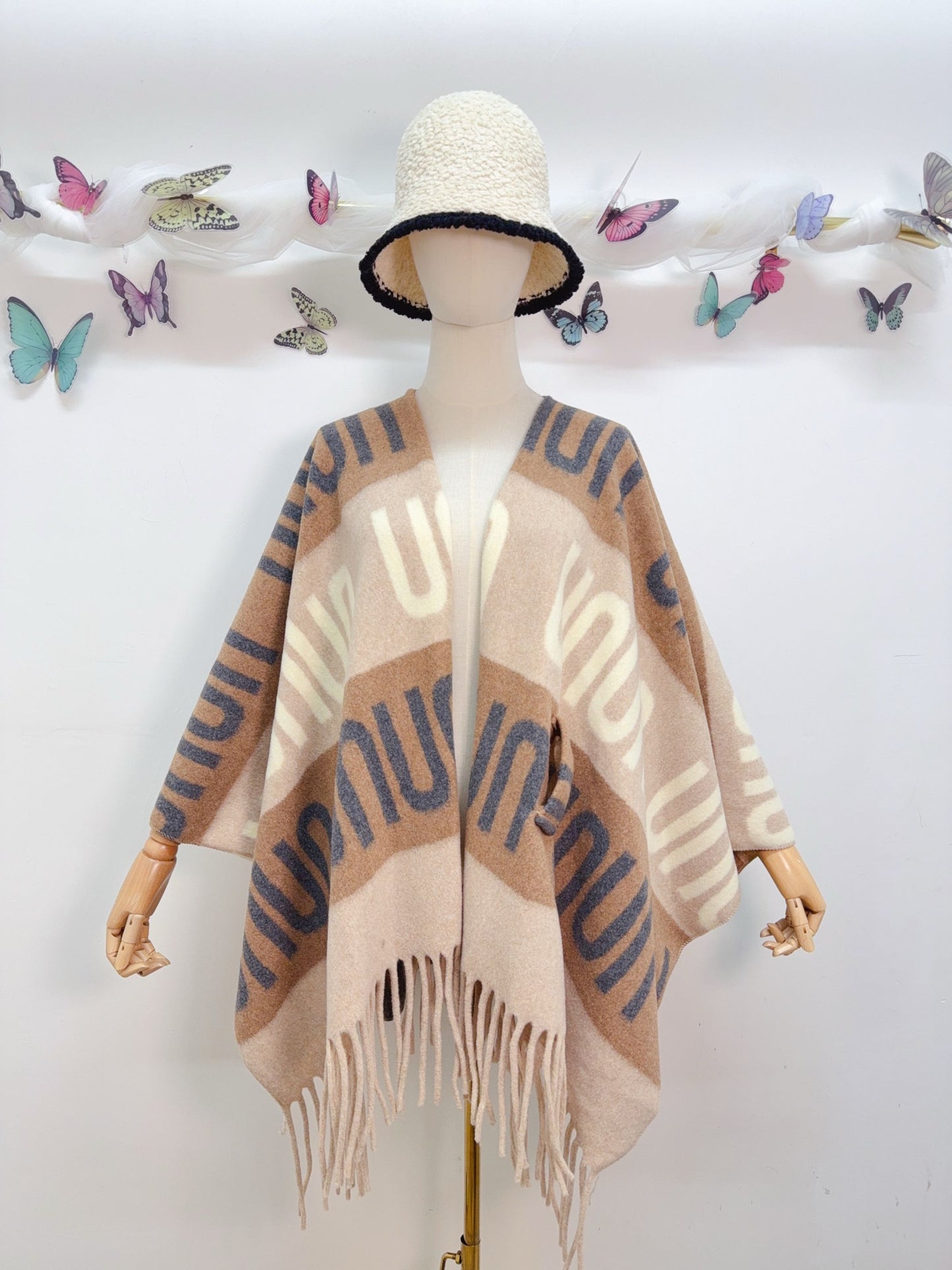 Poncho Streifen