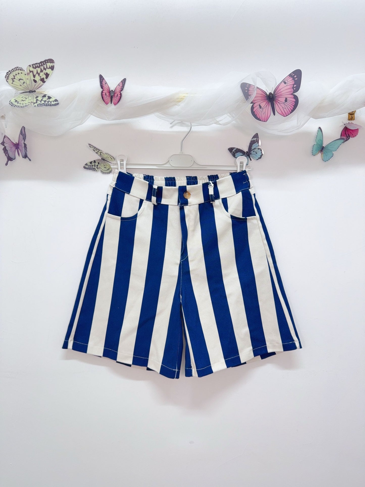 Shorts Streifen