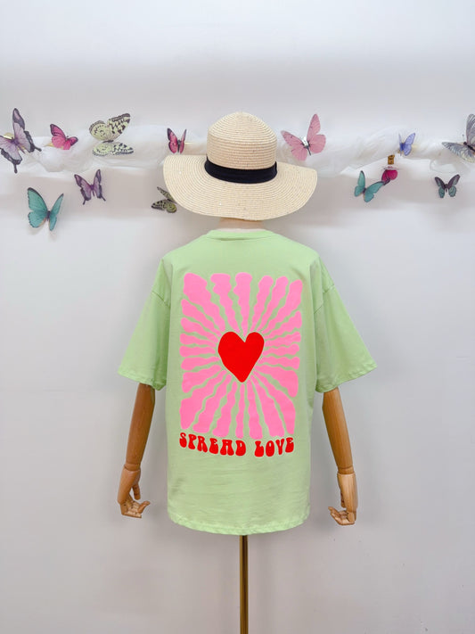 T-Shirt Spread Love